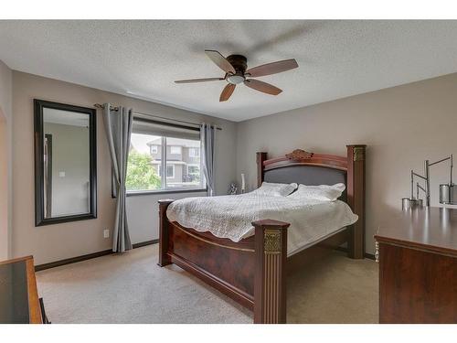 39 Valley Pointe Way Nw, Calgary, AB - Indoor Photo Showing Bedroom