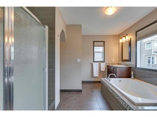 39 Valley Pointe Way Nw, Calgary, AB - Indoor Photo Showing Bathroom