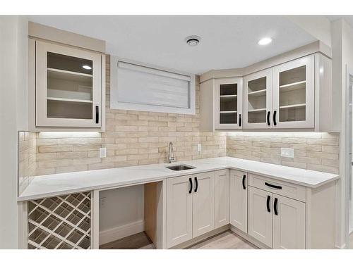 828 23 Avenue Nw, Calgary, AB - Indoor Photo Showing Kitchen