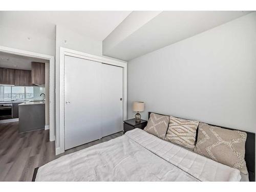 3101-1122 3 Street Se, Calgary, AB - Indoor Photo Showing Bedroom