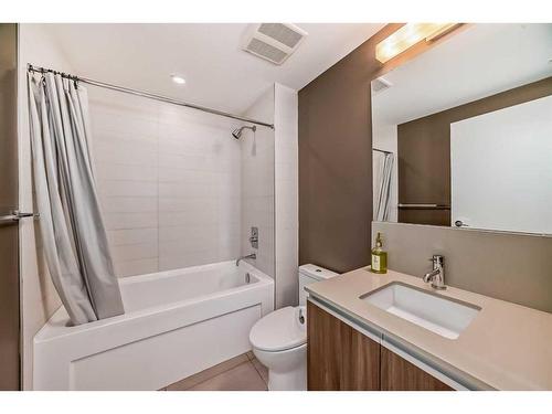 3101-1122 3 Street Se, Calgary, AB - Indoor Photo Showing Bathroom