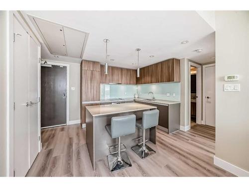 3101-1122 3 Street Se, Calgary, AB - Indoor Photo Showing Kitchen