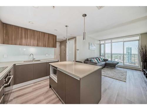 3101-1122 3 Street Se, Calgary, AB - Indoor Photo Showing Kitchen With Double Sink With Upgraded Kitchen