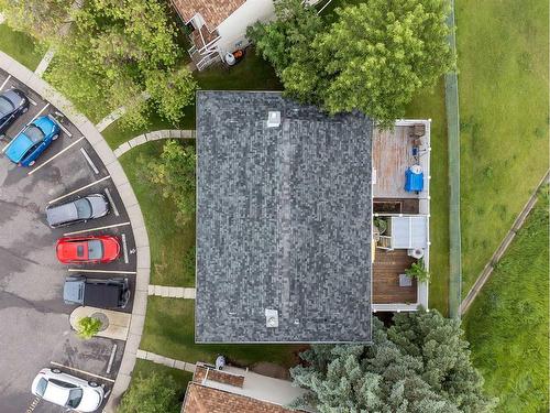 18 Deerfield Green Se, Calgary, AB - Outdoor