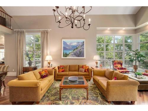 31-1359 69 Street Sw, Calgary, AB - Indoor Photo Showing Living Room