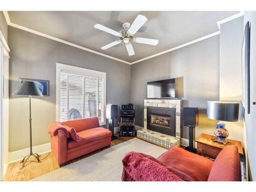 3815 6 Street Sw, Calgary, AB - Indoor Photo Showing Living Room With Fireplace