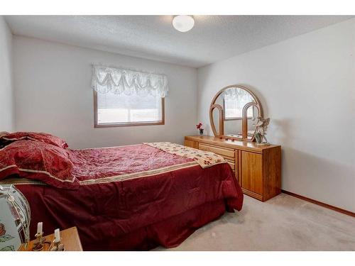 163 Citadel Park Nw, Calgary, AB - Indoor Photo Showing Bedroom