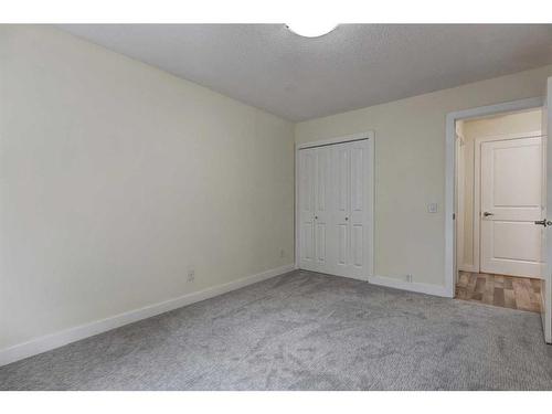 537-10120 Brookpark Boulevard Sw, Calgary, AB - Indoor Photo Showing Other Room