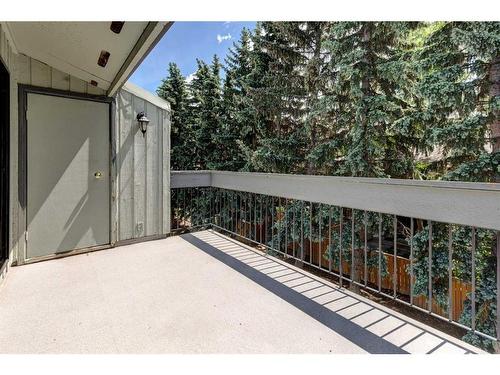 537-10120 Brookpark Boulevard Sw, Calgary, AB - Outdoor With Exterior