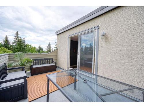 712-1540 29 Street Nw, Calgary, AB - Outdoor With Deck Patio Veranda With Exterior