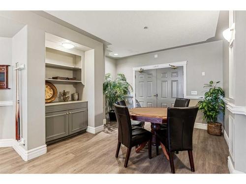 311-2411 Erlton Road Sw, Calgary, AB - Indoor Photo Showing Dining Room