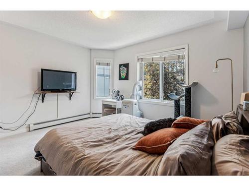 311-2411 Erlton Road Sw, Calgary, AB - Indoor Photo Showing Bedroom