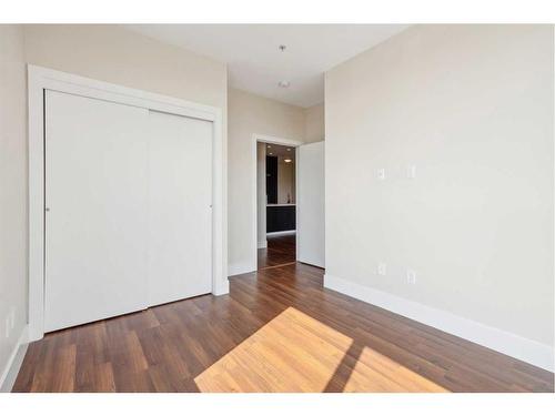 408-2505 17 Avenue Sw, Calgary, AB - Indoor Photo Showing Other Room