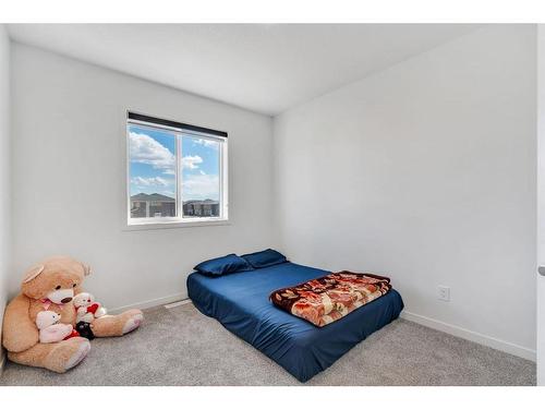 264 Corner Glen Crescent Ne, Calgary, AB - Indoor Photo Showing Bedroom