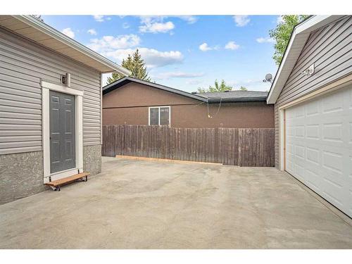 5731 Dalhousie Drive Nw, Calgary, AB - Outdoor With Exterior
