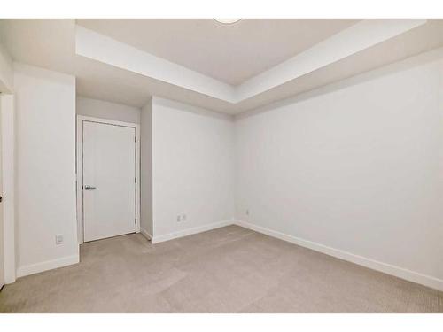 503-14225 1 Street Nw, Calgary, AB - Indoor Photo Showing Other Room