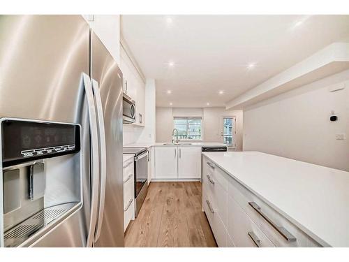 503-14225 1 Street Nw, Calgary, AB - Indoor Photo Showing Kitchen With Stainless Steel Kitchen With Upgraded Kitchen