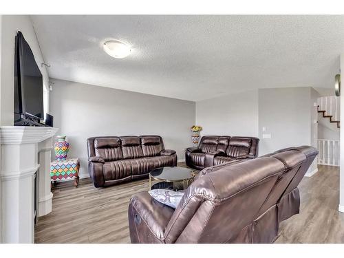 55 Tarington Gardens Ne, Calgary, AB - Indoor