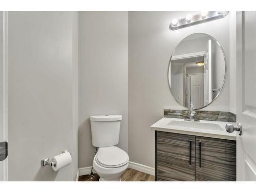 55 Tarington Gardens Ne, Calgary, AB - Indoor Photo Showing Bathroom