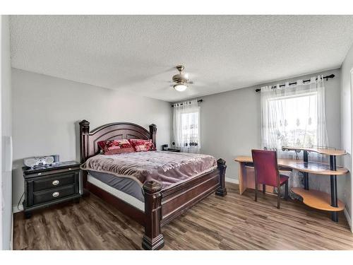 55 Tarington Gardens Ne, Calgary, AB - Indoor Photo Showing Bedroom