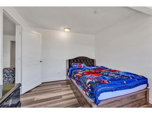 55 Tarington Gardens Ne, Calgary, AB - Indoor Photo Showing Bedroom