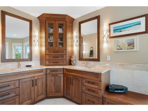 43 Cody Range Way, Rural Rocky View County, AB - Indoor Photo Showing Bathroom