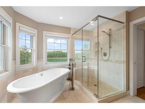 43 Cody Range Way, Rural Rocky View County, AB - Indoor Photo Showing Bathroom