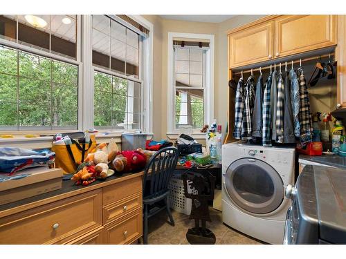 43 Cody Range Way, Rural Rocky View County, AB - Indoor Photo Showing Laundry Room