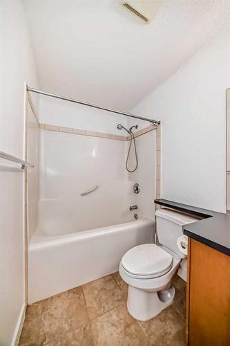 311-328 21 Avenue Sw, Calgary, AB - Indoor Photo Showing Bathroom