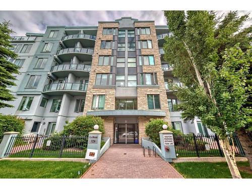 311-328 21 Avenue Sw, Calgary, AB - Outdoor With Balcony With Facade