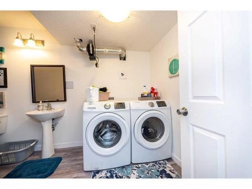 242 Cityscape Boulevard Ne, Calgary, AB - Indoor Photo Showing Laundry Room