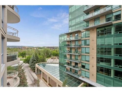 710-804 3 Avenue Sw, Calgary, AB - Outdoor With Balcony