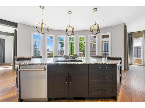 18 Whispering Springs Way, Heritage Pointe, AB - Indoor Photo Showing Kitchen