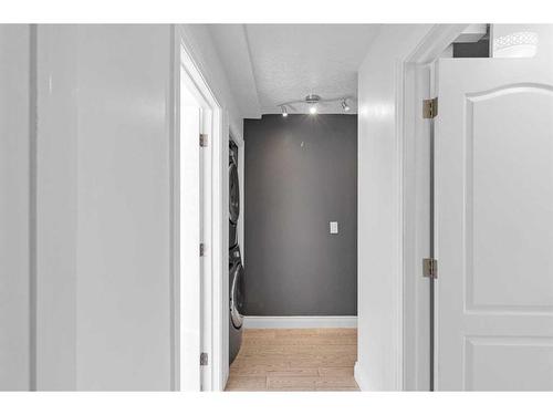 15-1720 11 Street Sw, Calgary, AB - Indoor Photo Showing Other Room