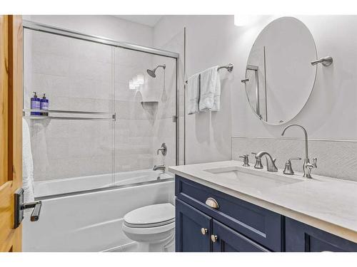 828 Silvertip Heights, Canmore, AB - Indoor Photo Showing Bathroom