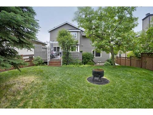 15 Strathaven Circle Sw, Calgary, AB - Outdoor