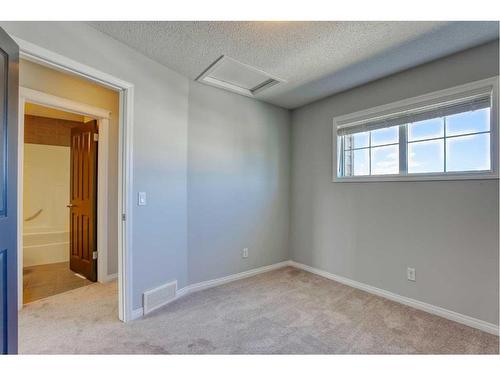 420 Auburn Crest Way Se, Calgary, AB - Indoor Photo Showing Other Room