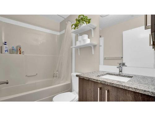 206-4 Sage Hill Terrace Nw, Calgary, AB - Indoor Photo Showing Bathroom