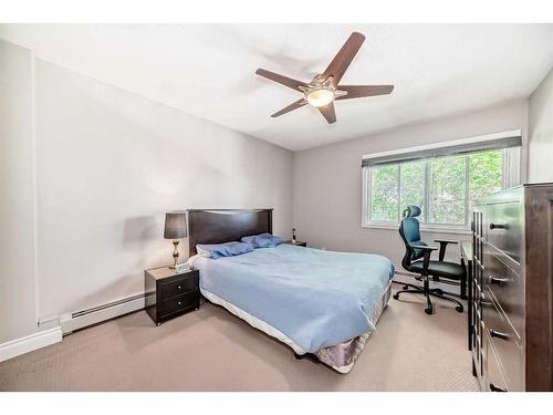 401-1027 1 Avenue Nw, Calgary, AB - Indoor Photo Showing Bedroom