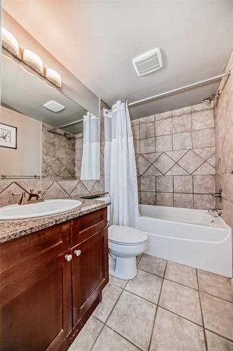 401-1027 1 Avenue Nw, Calgary, AB - Indoor Photo Showing Bathroom