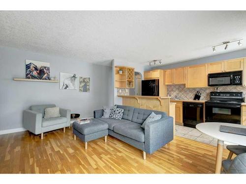 304-835 18 Avenue Sw, Calgary, AB - Indoor