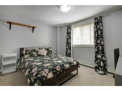 304-835 18 Avenue Sw, Calgary, AB - Indoor Photo Showing Bedroom