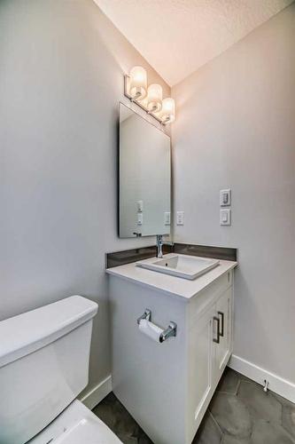 209-500 Auburn Meadows Common Se, Calgary, AB - Indoor Photo Showing Bathroom