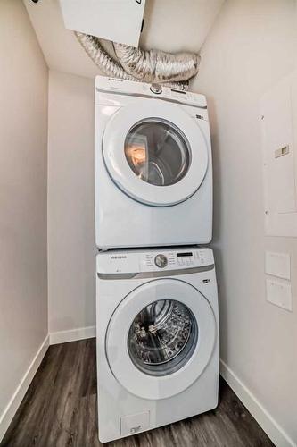 209-500 Auburn Meadows Common Se, Calgary, AB - Indoor Photo Showing Laundry Room