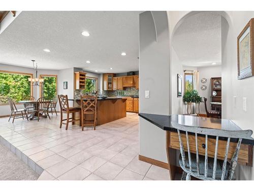 170 Valley Glen Heights Nw, Calgary, AB - Indoor Photo Showing Dining Room