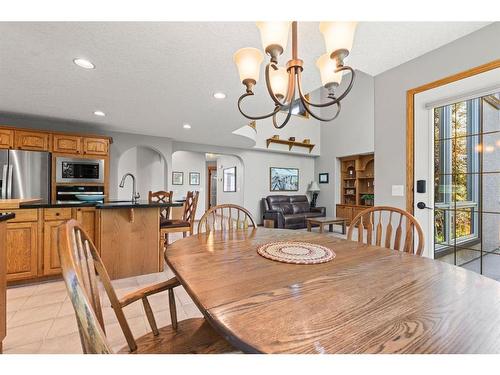 170 Valley Glen Heights Nw, Calgary, AB - Indoor Photo Showing Dining Room