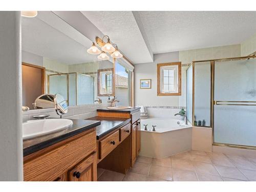 170 Valley Glen Heights Nw, Calgary, AB - Indoor Photo Showing Bathroom