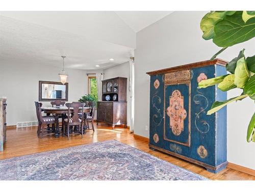 170 Valley Glen Heights Nw, Calgary, AB - Indoor Photo Showing Dining Room