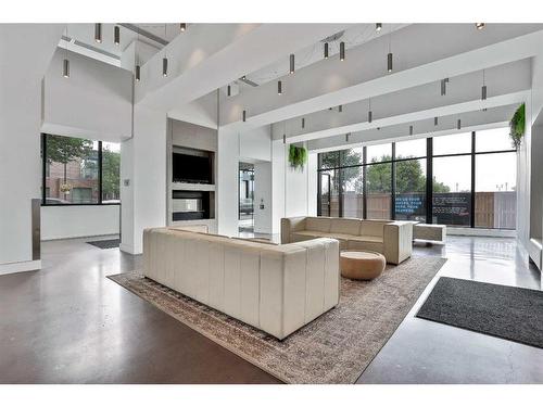 2104-615 6 Avenue Se, Calgary, AB - Indoor Photo Showing Living Room