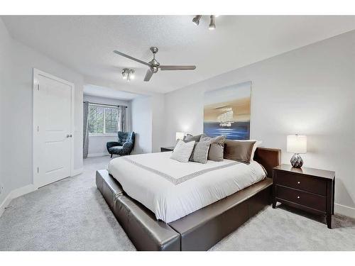 12-11 Scarpe Drive Sw, Calgary, AB - Indoor Photo Showing Bedroom